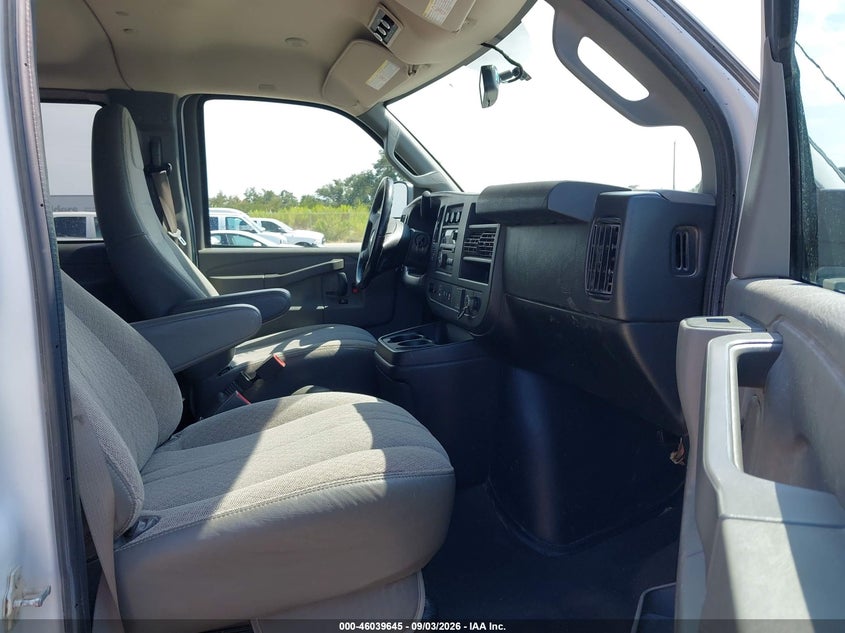 2020 CHEVROLET EXPRESS PASSENGER auction photo 5