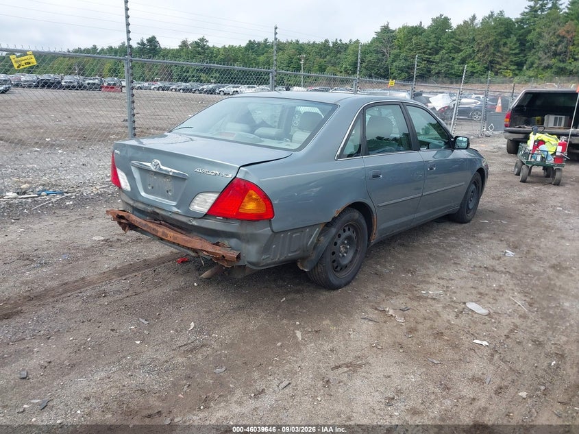 2000 TOYOTA AVALON auction photo 4