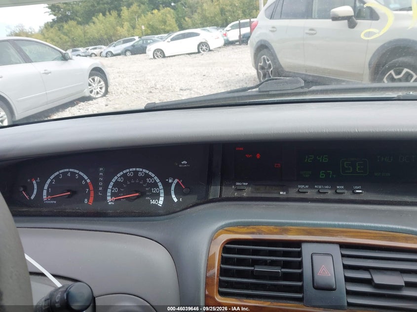 2000 TOYOTA AVALON auction photo 7