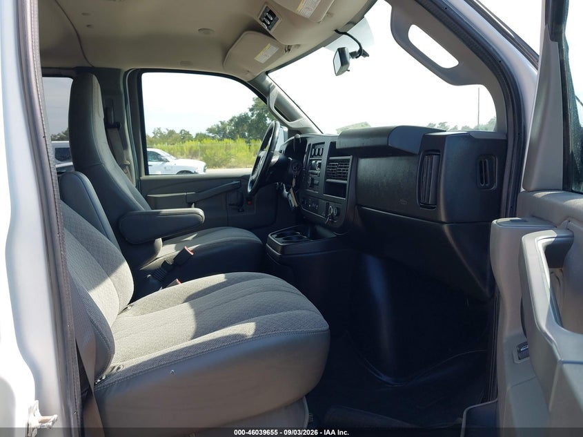 2019 CHEVROLET EXPRESS 3500 auction photo 5