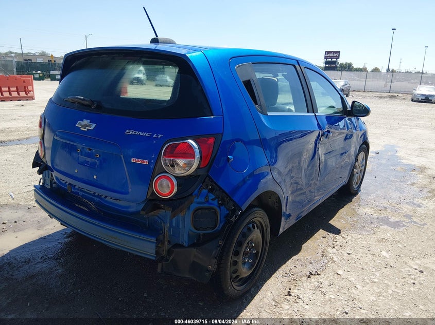 2016 CHEVROLET SONIC auction photo 4