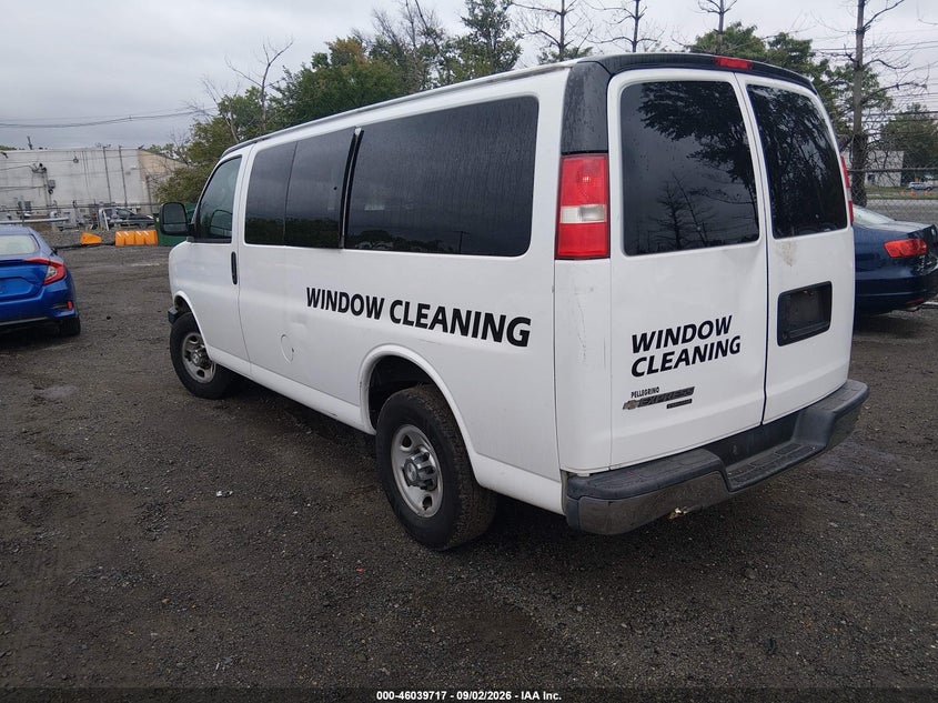 2016 CHEVROLET EXPRESS 2500 auction photo 3