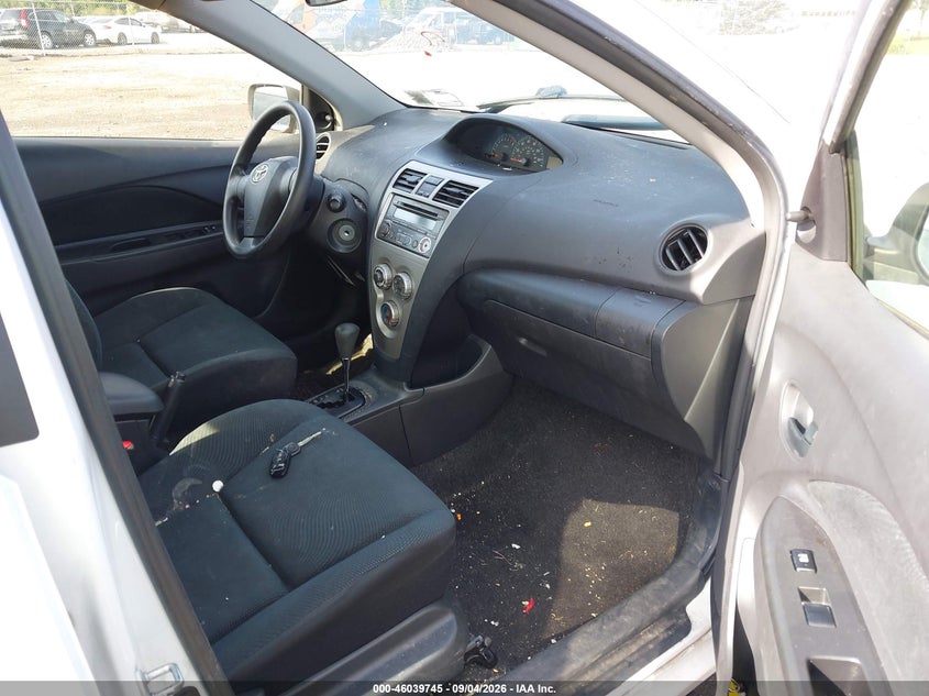 TOYOTA YARIS 2012 VIN JTDBT4K37CL037483