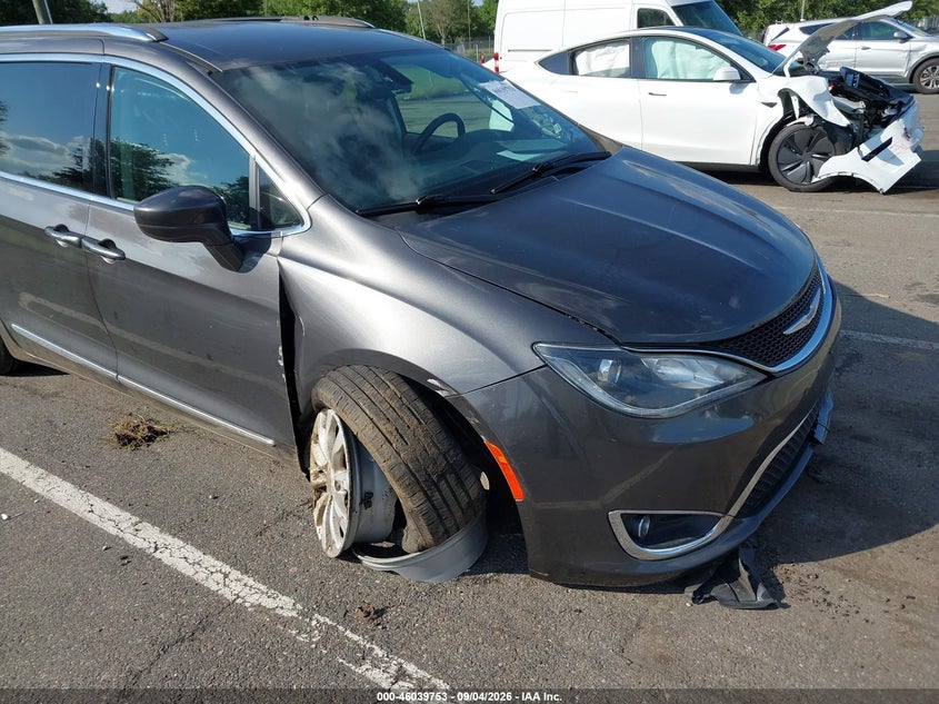 CHRYSLER PACIFICA - zdjęcie 6
