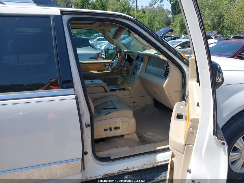2008 LINCOLN NAVIGATOR auction photo 5