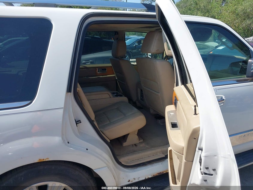2008 LINCOLN NAVIGATOR auction photo 8