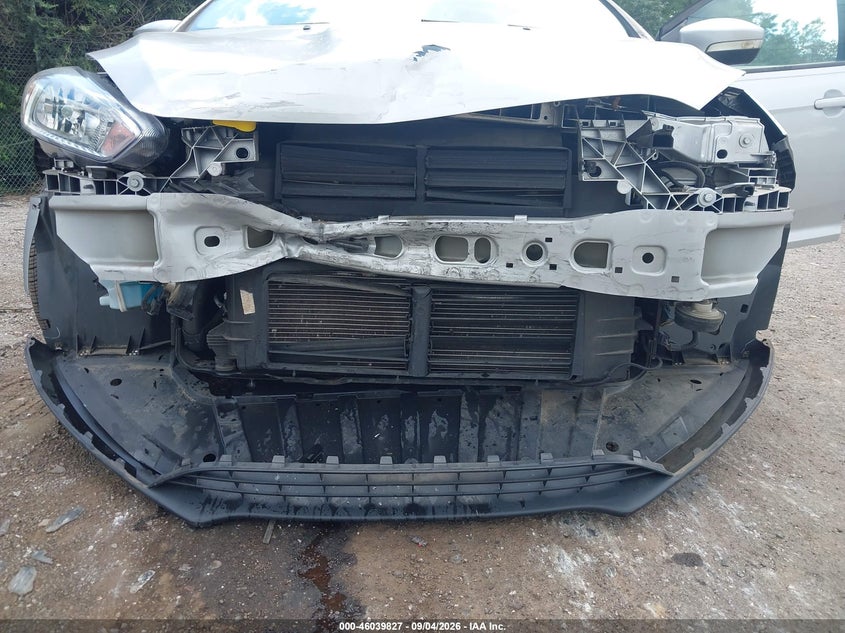 FORD FOCUS 2015 VIN 1FADP3F29FL317103