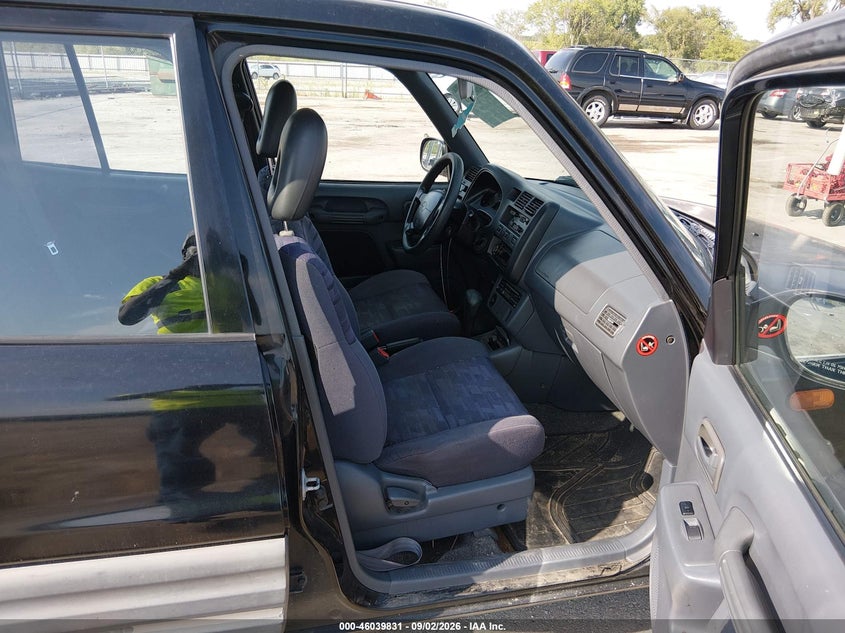 1997 TOYOTA RAV4 auction photo 5