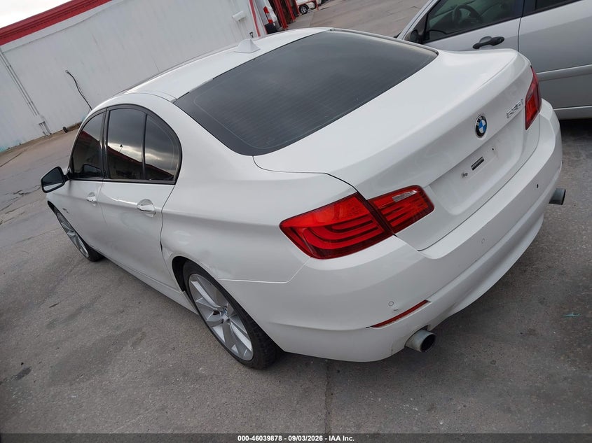 2011 BMW 535I · Photo 3