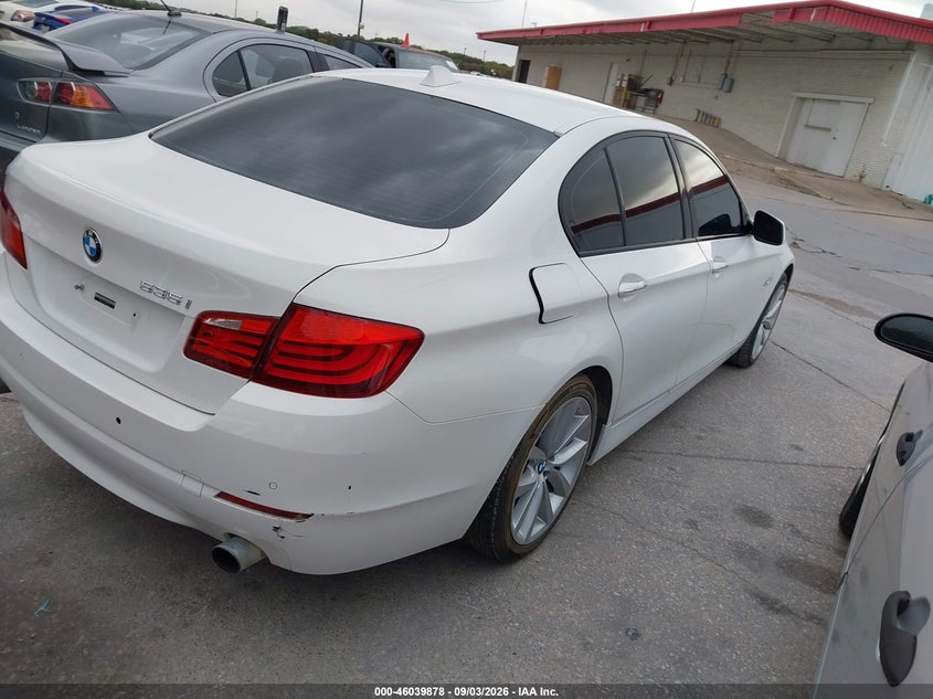 2011 BMW 535I · Photo 4
