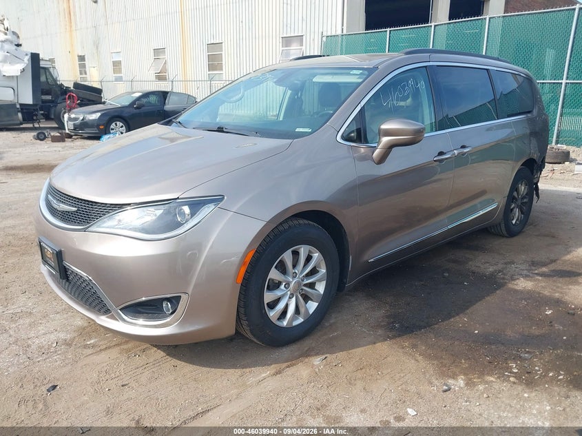 Vin: 2c4rc1bg0hr534888, lot: 46539395, chrysler pacifica touring-l 20172