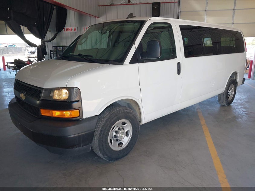 Vin: 1gazgnfp5l1256744, lot: 46539399, chevrolet express passenger rwd 3500 extended wheelbase ls 20202