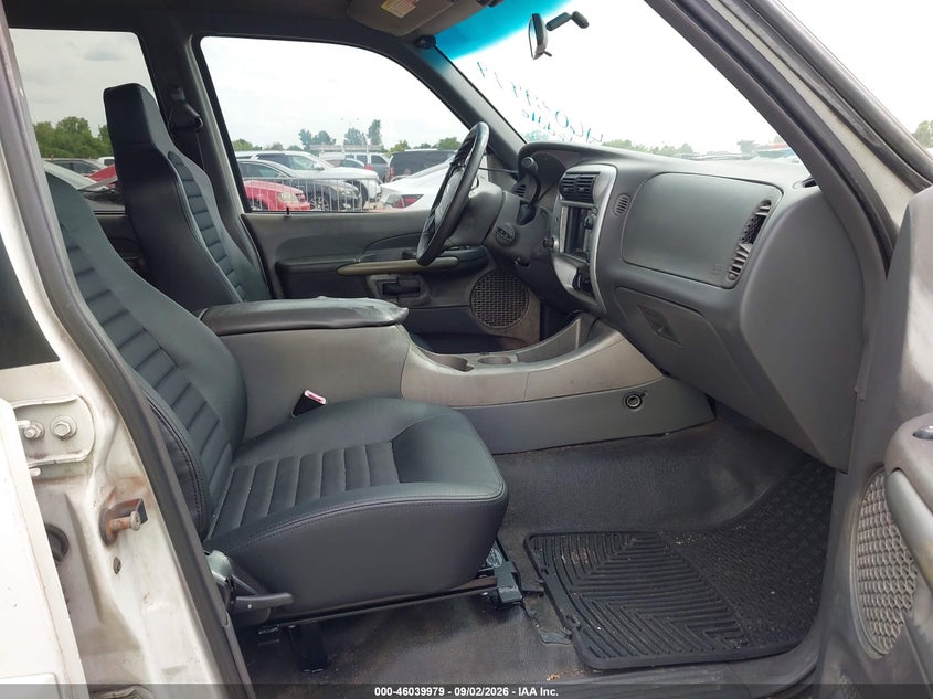 2002 FORD EXPLORER SPORT TRAC auction photo 5