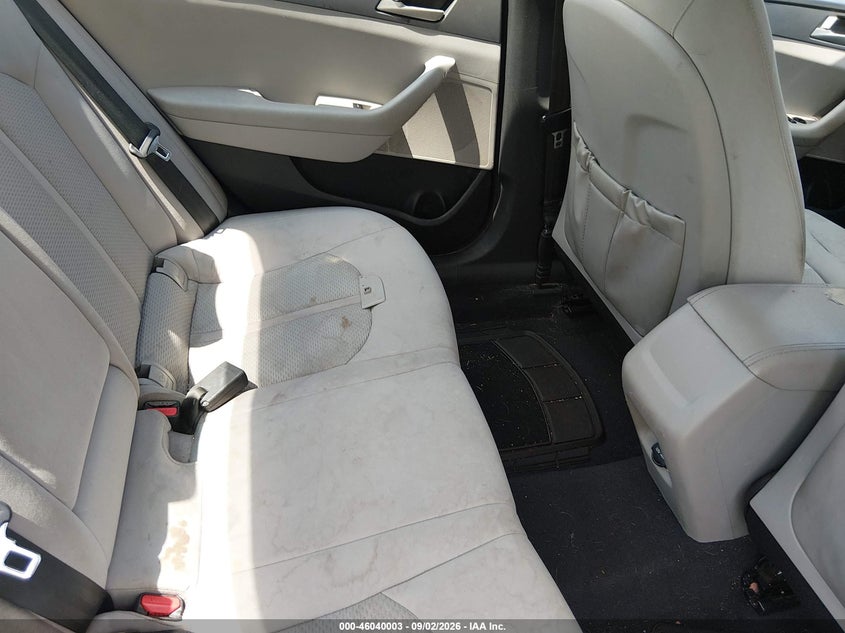 2017 HYUNDAI SONATA auction photo 8