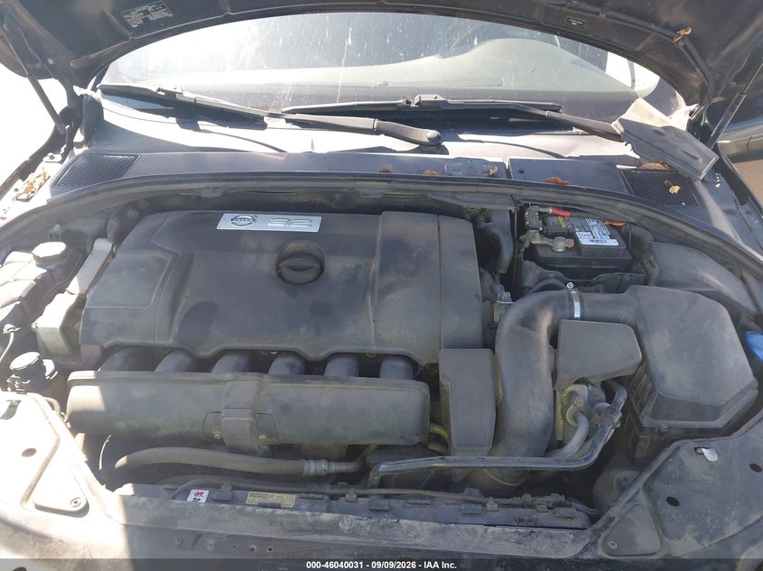 2010 VOLVO XC70 3.2 · Фото 10