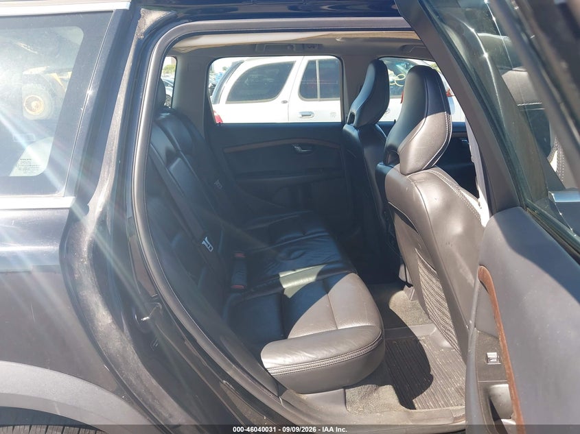 2010 VOLVO XC70 3.2 · Фото 8