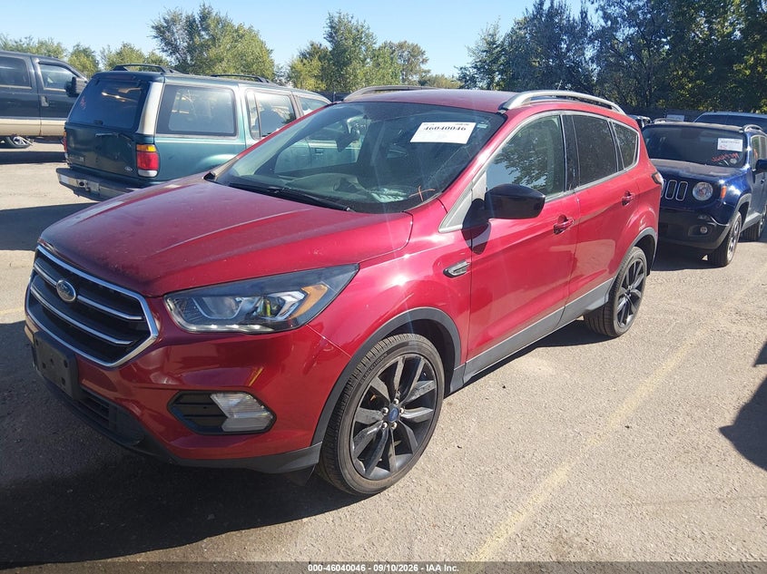 Vin: 1fmcu9gd4jua85140, lot: 46539501, ford escape se 20182
