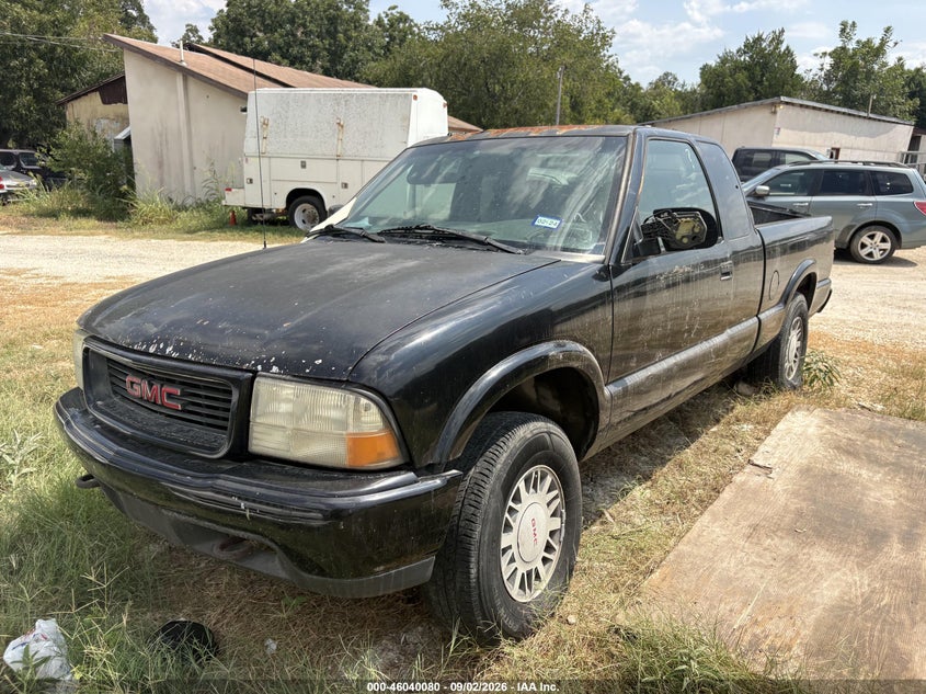 2001 GMC SONOMA auction photo 2