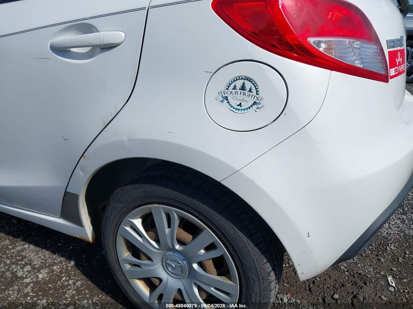 2011 MAZDA MAZDA2 auction photo 6
