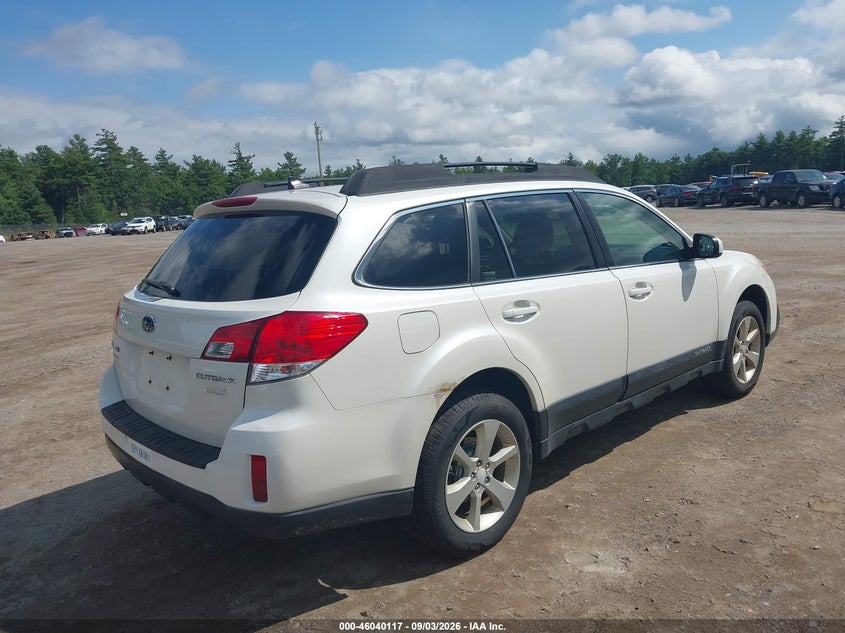 2014 SUBARU OUTBACK auction photo 4