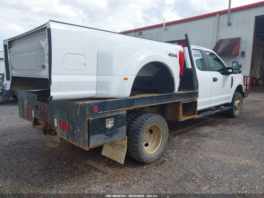 2018 FORD F-350 auction photo 4