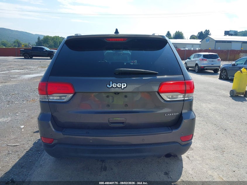 JEEP GRAND CHEROKEE - zdjęcie 17