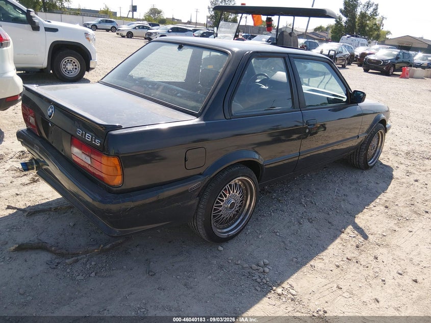 1991 BMW 318 auction photo 4