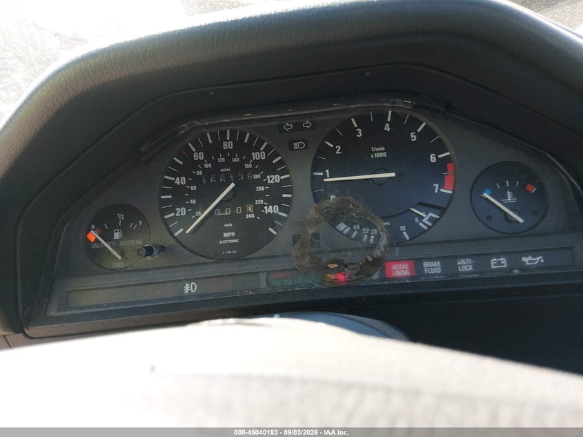 1991 BMW 318 auction photo 7
