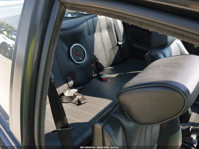 1991 BMW 318 auction photo 8