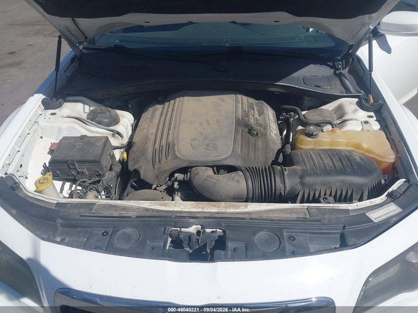 2013 CHRYSLER 300 SEDAN 5.7L V-8 VVT, REGULAR , 363HP