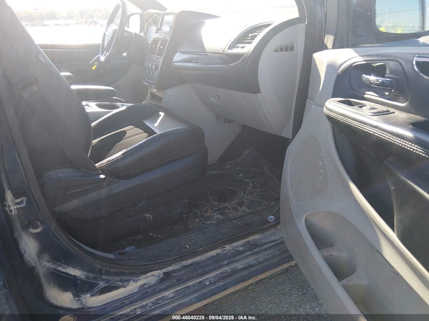 2017 DODGE GRAND CARAVAN auction photo 5