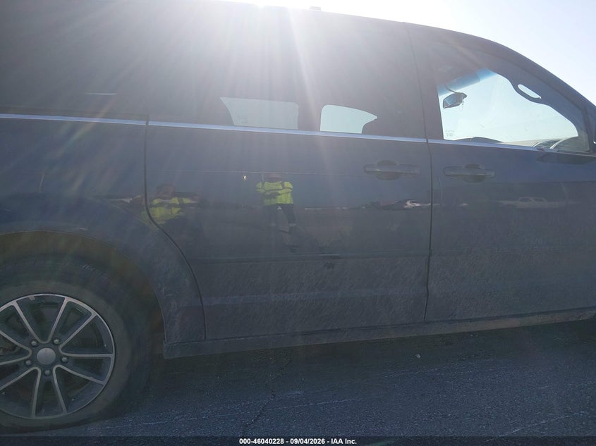 2017 DODGE GRAND CARAVAN auction photo 6