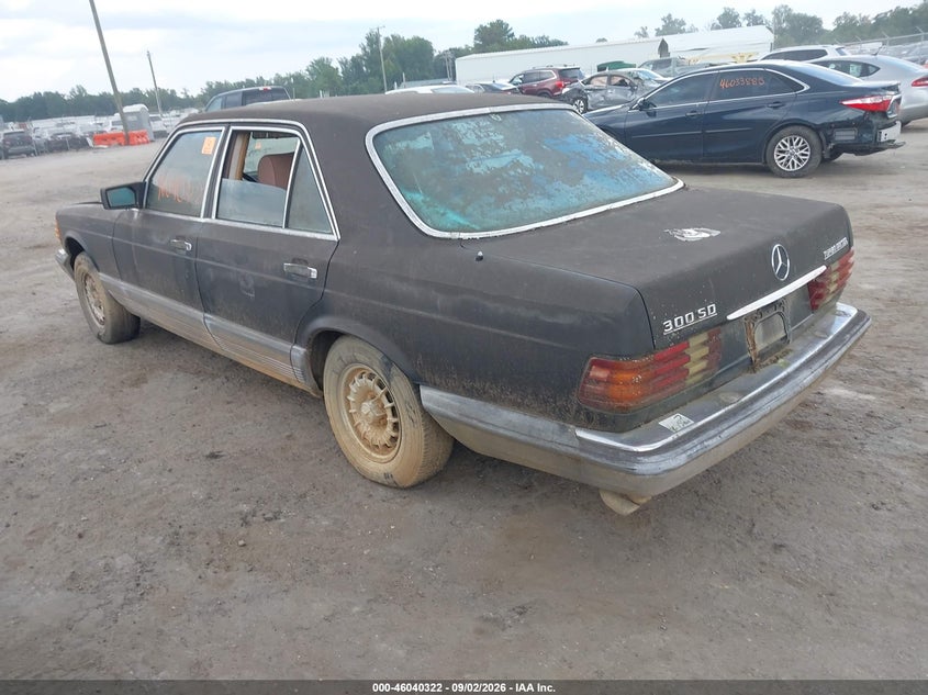 1985 MERCEDES-BENZ 300 auction photo 3