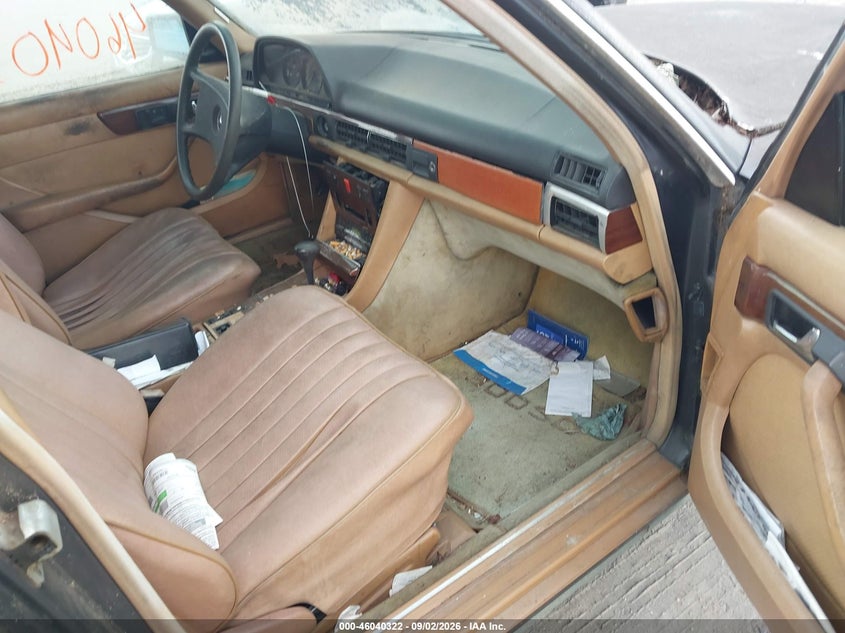 1985 MERCEDES-BENZ 300 auction photo 5