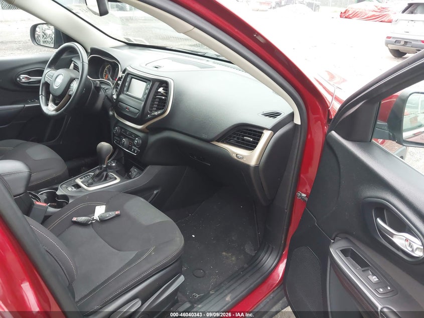 2016 JEEP CHEROKEE auction photo 5