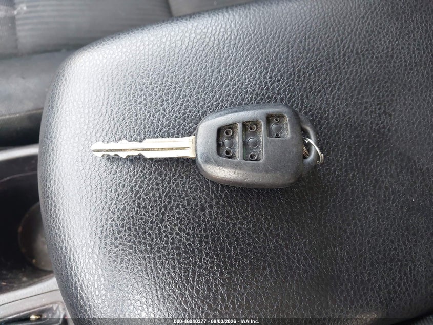 TOYOTA RAV4 - zdjęcie 11