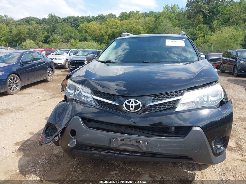 TOYOTA RAV4 - zdjęcie 12