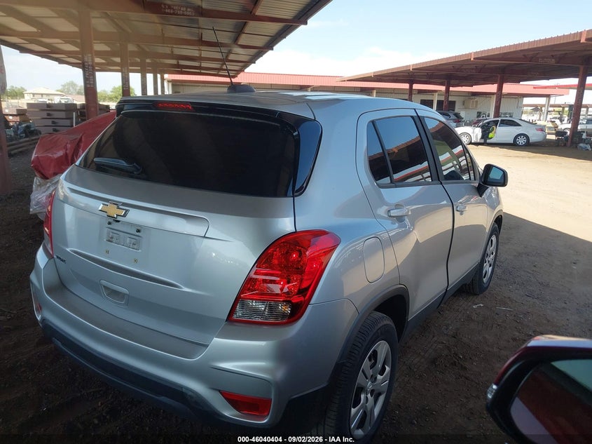2018 CHEVROLET TRAX auction photo 4