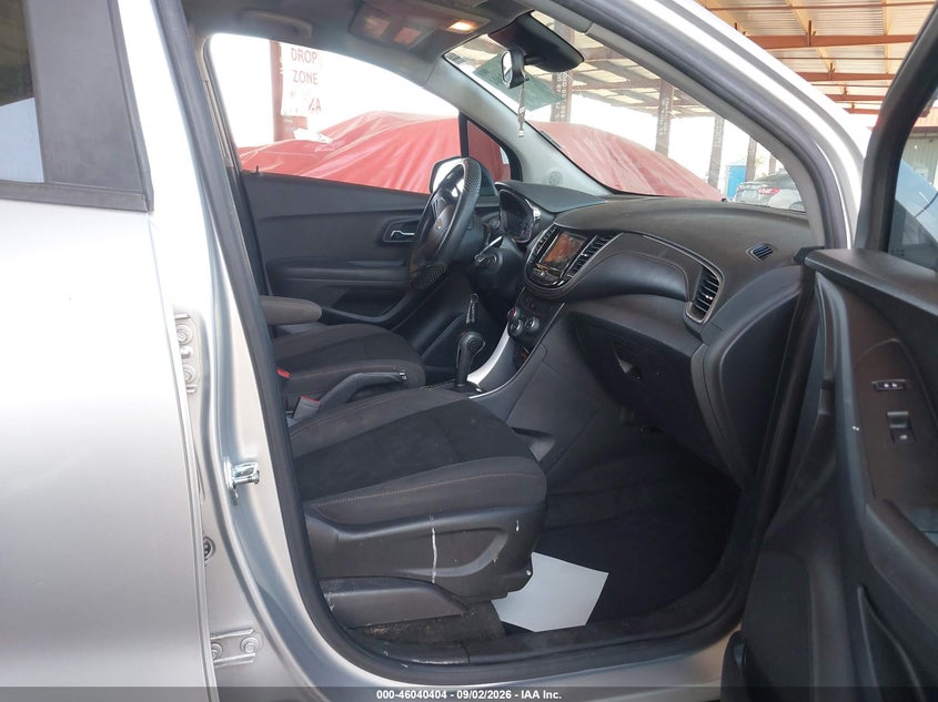 2018 CHEVROLET TRAX auction photo 5