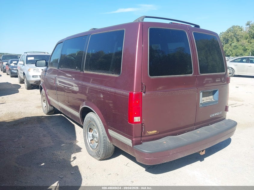 1997 CHEVROLET ASTRO auction photo 3