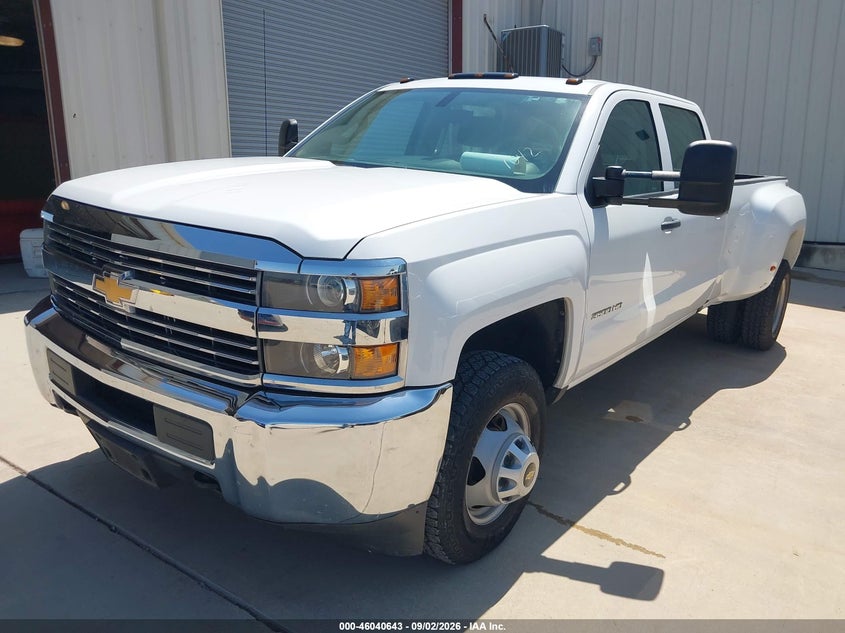2017 CHEVROLET SILVERADO 3500HD auction photo 2