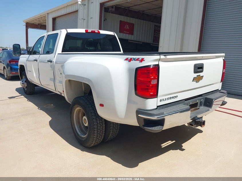 2017 CHEVROLET SILVERADO 3500HD auction photo 3