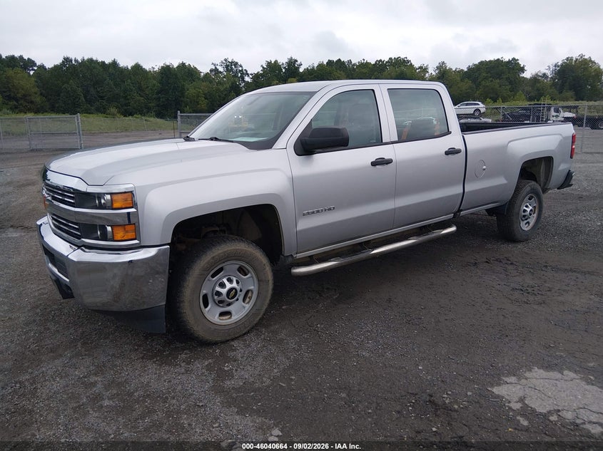 2017 CHEVROLET SILVERADO 2500HD auction photo 2