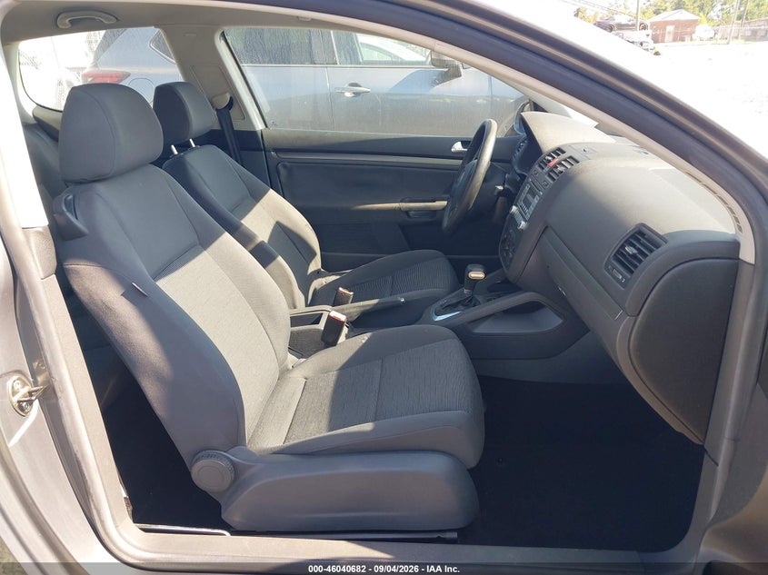 VOLKSWAGEN RABBIT 2007 VIN WVWBR71K67W055888