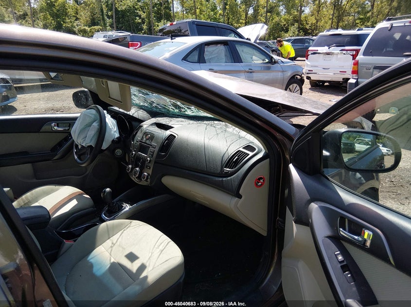 KIA FORTE 2013 VIN KNAFU4A2XD5722426