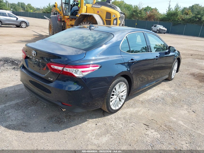 2019 TOYOTA CAMRY auction photo 4