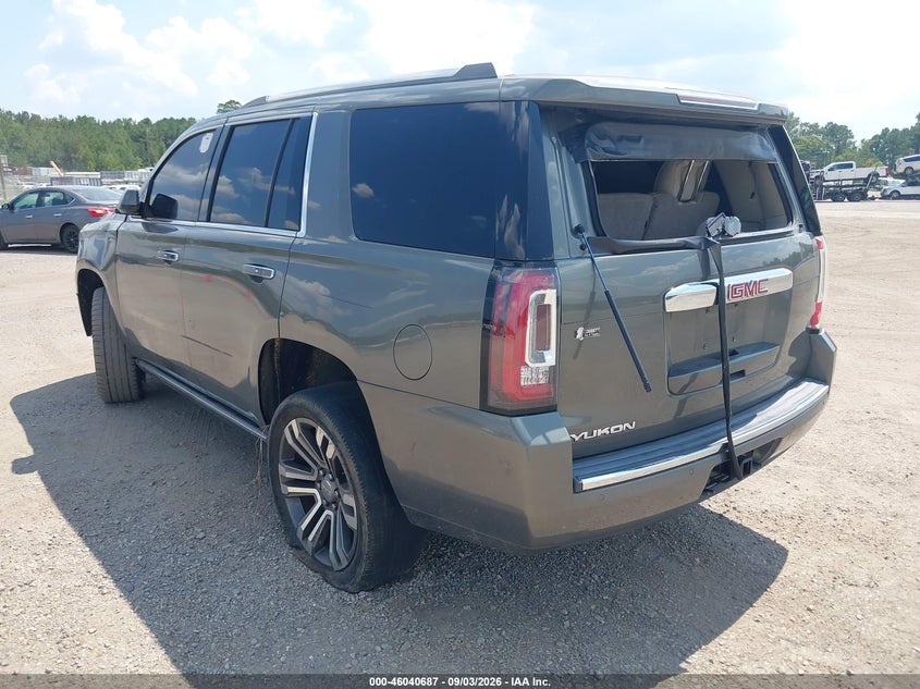 2017 GMC YUKON auction photo 3