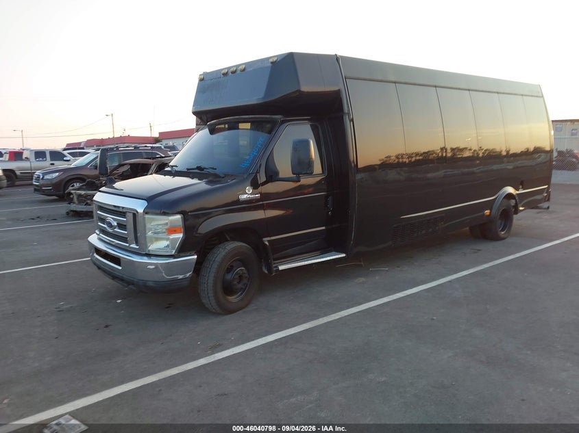 2012 FORD E-450 CUTAWAY — zdjęcie 2