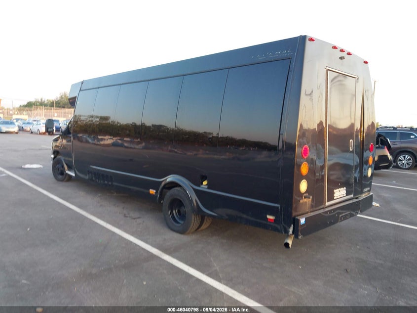 2012 FORD E-450 CUTAWAY — zdjęcie 3