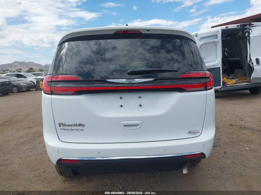 2025 Chrysler Pacifica (VIN: 2C4RC1BG0SR579742)